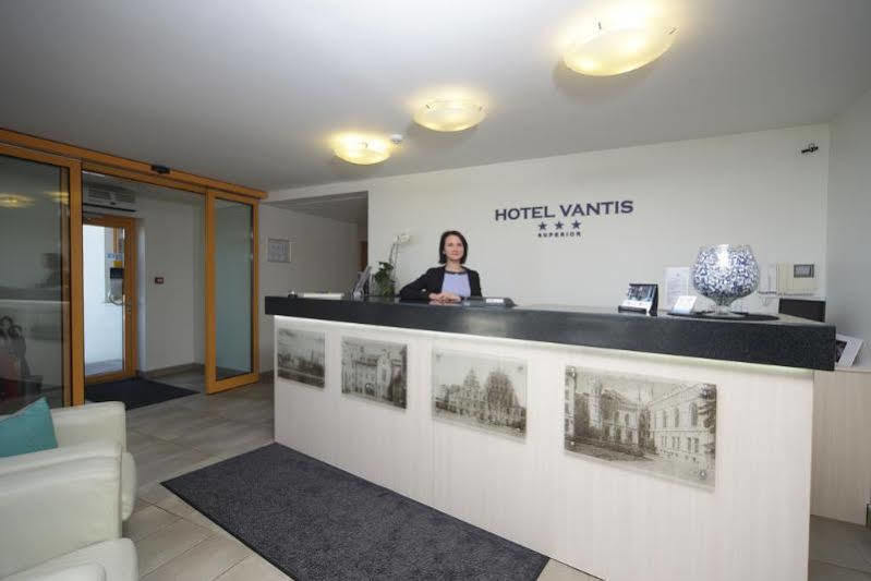 Hotel Vantis Riverside Riga Exterior foto